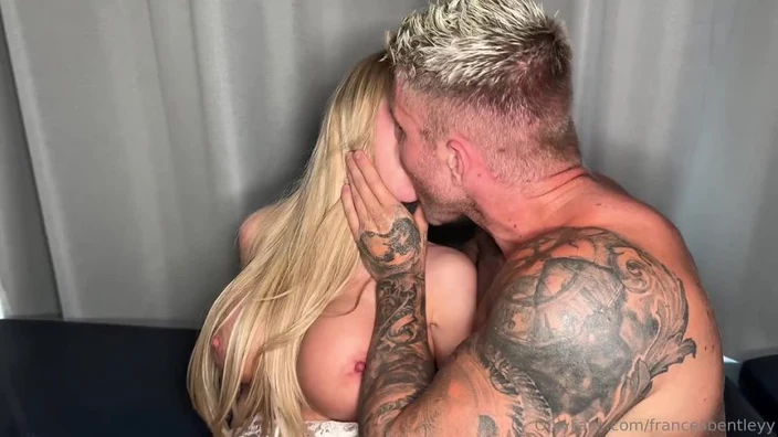 OnlyFans Frances Bentley