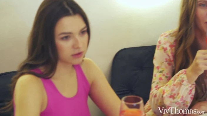 Hayli Sanders and Elina De Lion - Flirtation