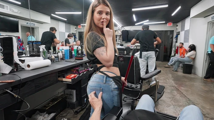 [Mofos] Lucky Anne - At The Barbershop