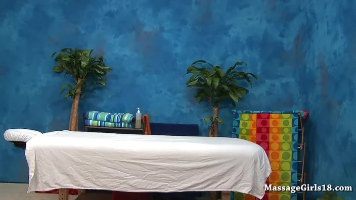 MassageGirls18.com: Sandy Sweet