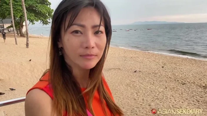 Видео от Asian Babe