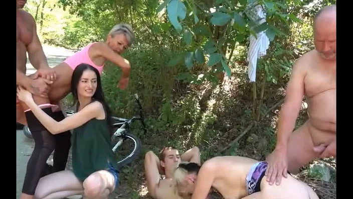 ПОРНО ГРУППОВАЯ ЭСТАФЕТА porn sex group sex Silvia Sin 35 - Ella O 58 - Letty - Vanessa Stark 47