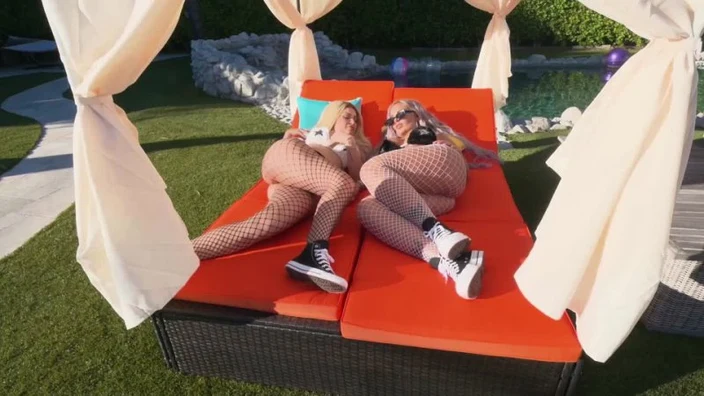 Dan Dangler And Hayley Davies 3some With...