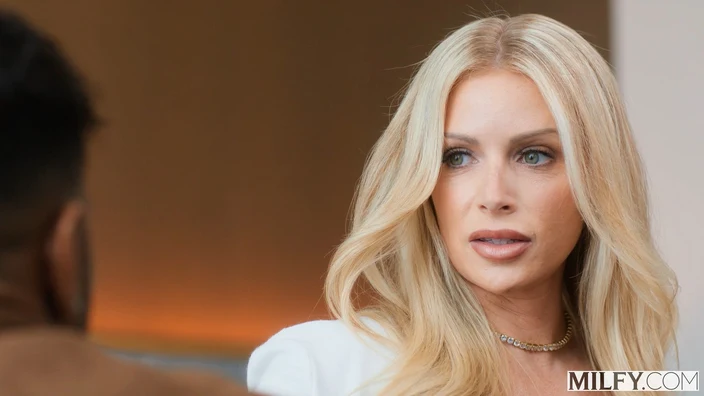 Danielle Renae (BBC Hungry Divorcee Danielle Toys With Young Stud) [2024, Straight, IR, Anal 1080p]