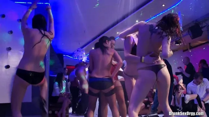 dso2011-12-16_shower