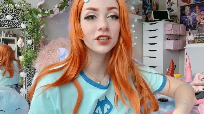 GWEN TENNYSON HAS A WEIRD DREAM - INDIGO WHITE