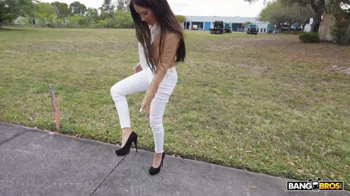 BangBus.25.03.19.Izi.Blu.Sky.XXX.1080p [SmallTits, SmallButt, Hardcore, Deep, CumShot, Milfy, Blowjob]