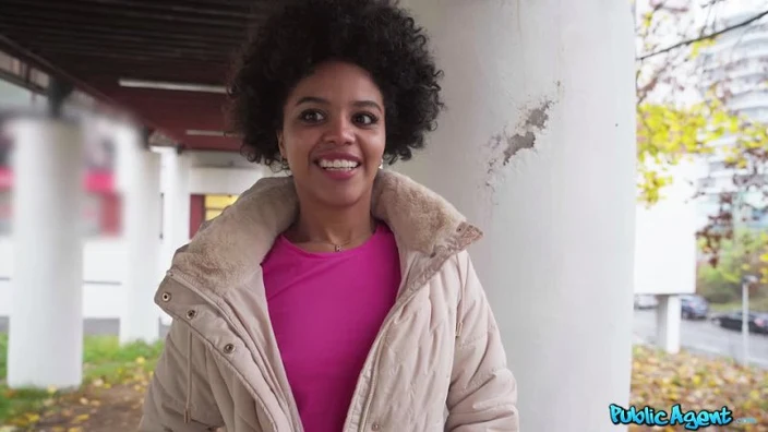 PublicAgent - Selva Lapiedra - Cute Brazillian Has Cashflow Problem