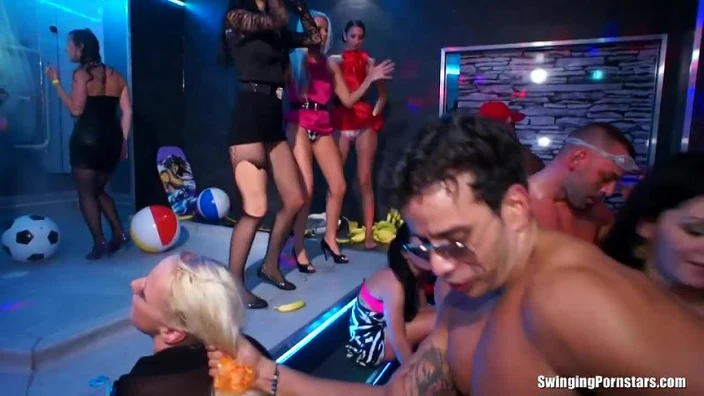 Порно секс вечеринка sex Party оргия