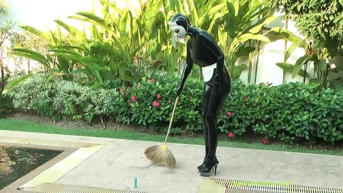 Latex maid service