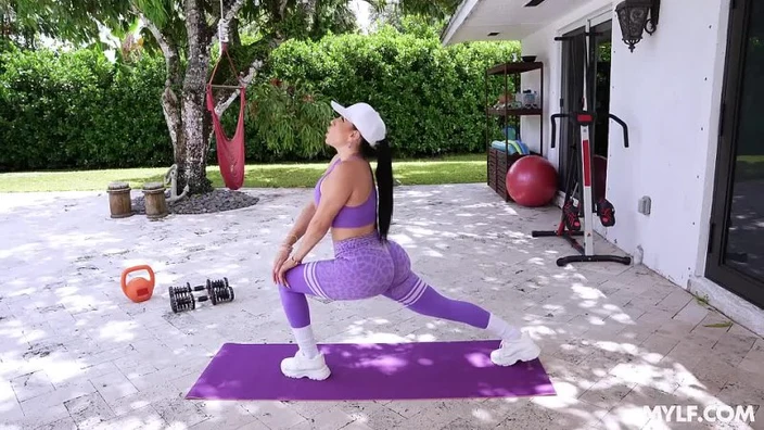 [MilfBody] Sandy Love - Perfect Ass, Perfect Form