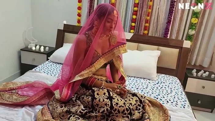 Naqaab UNCUT 2022 NeonX Hindi Hot Short Film(2)