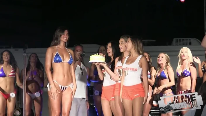4th of JULY Bikini Contest - Hooters