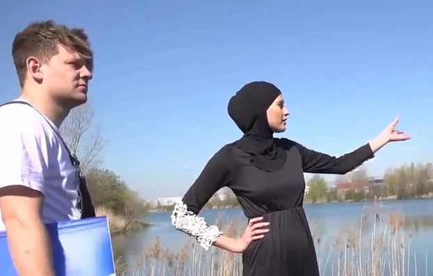 ПОРНО ЕЙ 19 ВЫВЕЗ СЕСТРИЦУ К ПРУДУ porn sex teen muslim Stacy Cruz