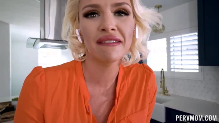 Смотри стену группы Charli Phoenix [All Sex, Hardcore, Blowjob, Gonzo, Big Tits, Cowgirl, Big Ass, Teen, Brazzers]