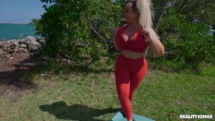 Reality?Kings:- Big Booty and Bendy ?: Callie Brooks, JMac