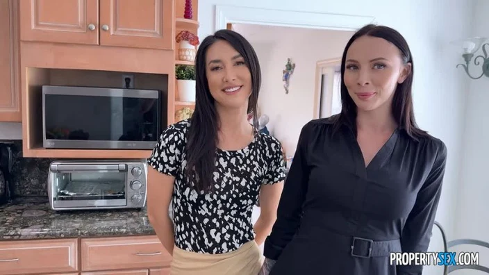 HouseHumpers Indica Marie And Isabel Love