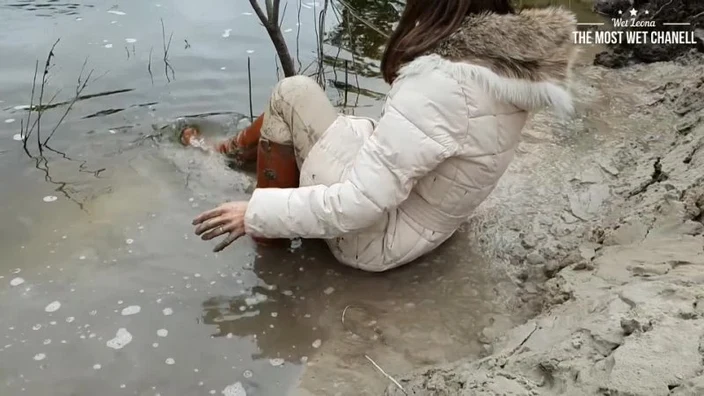 Wetlook Down Jackets Video 39