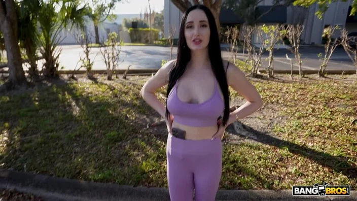 BangBus Violet Voss